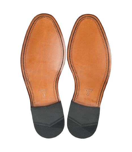 Loake - 202 - Black Polished Brogue