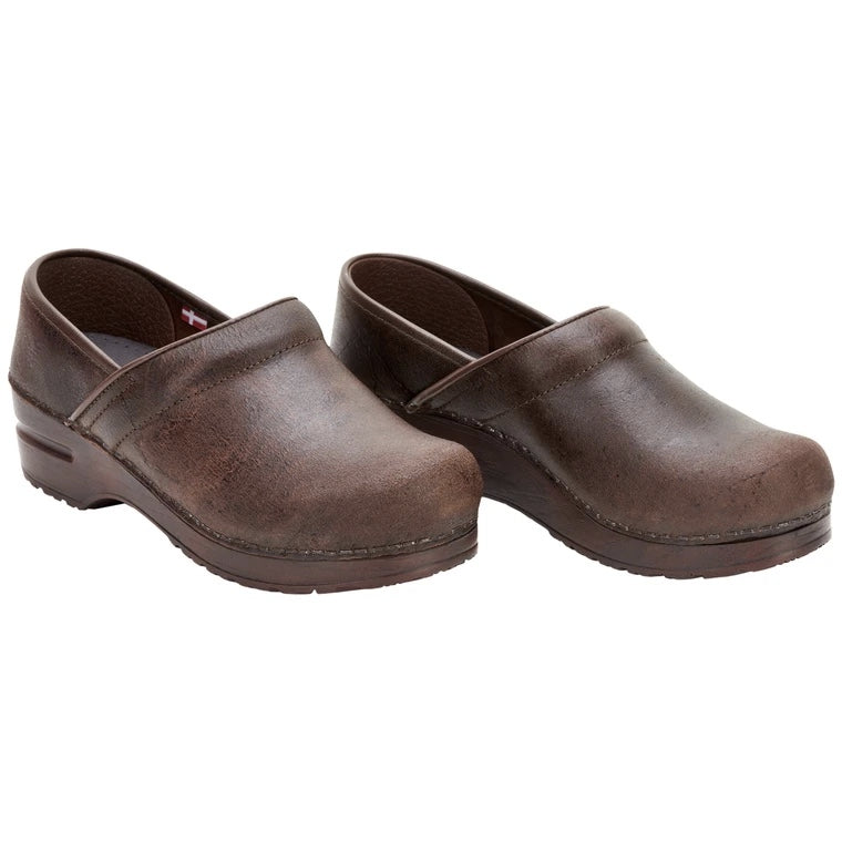 Sanita - Antique Brown